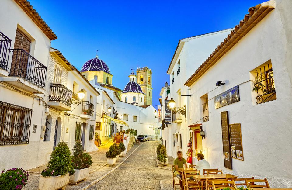 Street view of Altea, Spain at dusk.