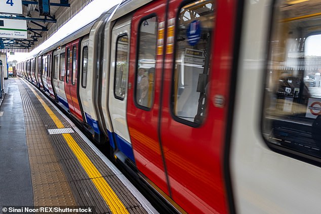 The new tool was spotted by Reddit user r/ london , who described it as the 'best update to Google Maps in years'