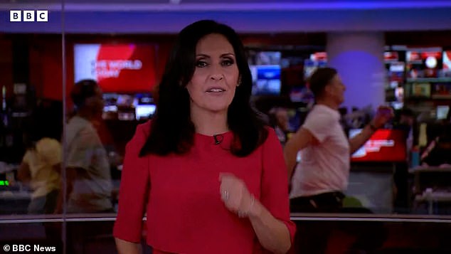 The newsroom team could also be seen through the glass screen keeping up with the demanding workout