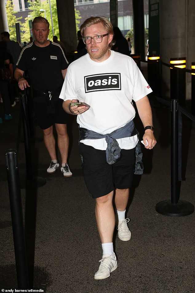 Rob got in the spirit wearing his Oasis merch