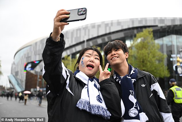 An estimated 5,000 Koreans attend Spurs home games to see their favourite player pull on the shirt of their favourite football team and compete in their favourite competition