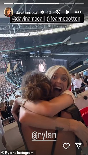 Fearne and Davina shared a sweet embrace