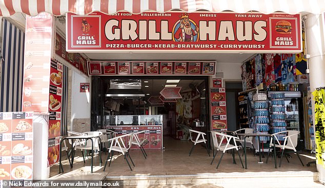 Yet another fast food takeaway selling bratwursts and currywursts as well as pizzas, burgers and kebabs