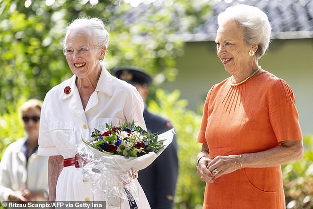 Queen Margrethe resumed royal engagements while the king and queen were on holiday. She was joined by her sister Princess Benedikte for a procession event in Gråsten
