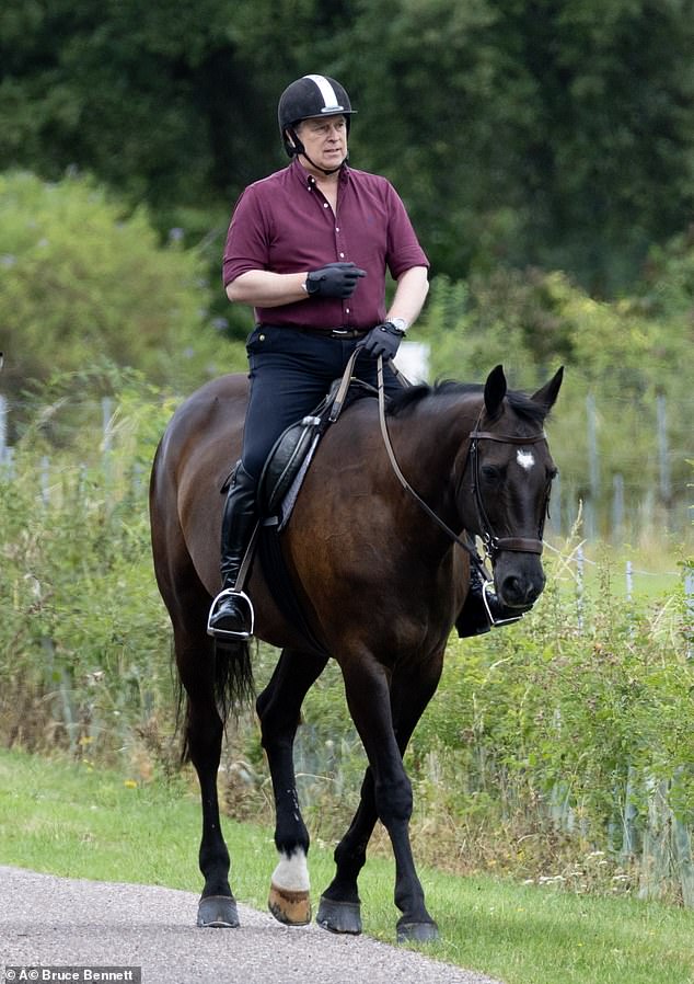 Maxwell was asked about around 100 different people ¿ including Prince Andrew