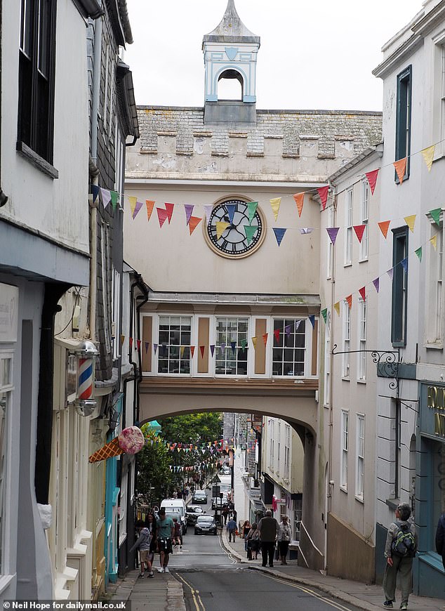 Mayor Tim Bennett made the striking statement: 'We are under no illusion. Totnes lives and dies by its high street'