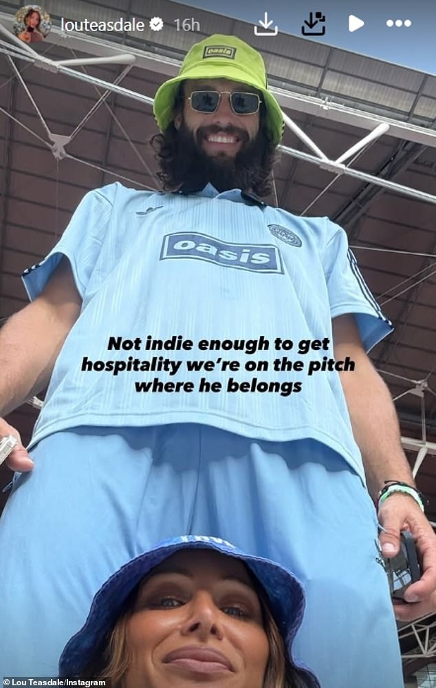 She wrote: 'Not indie enough for hospitality we're on the pitch where he belongs'