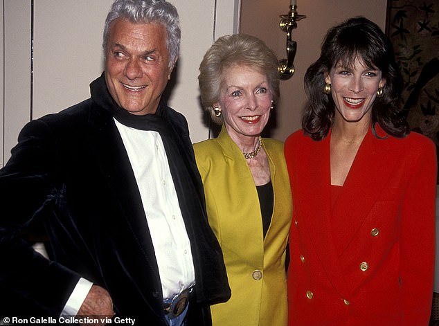 Jamie Lee, who is pictured with her parents in 1991, was able to patch up her relationship with her father after he dropped out of her life upon his divorce from her mother