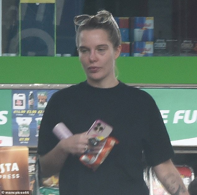 The Coronation Street star, who was recently given back her driving licence after a six-month ban, cut a casual figure as she headed out for the day
