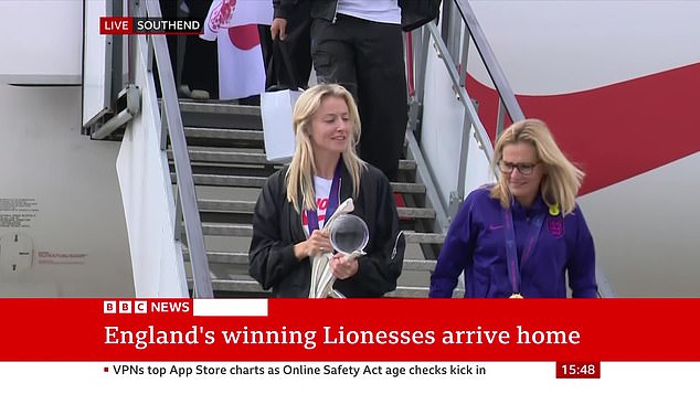 Sarina Wiegman and her players made their way onto the tarmac ahead of a visit to Downing Street