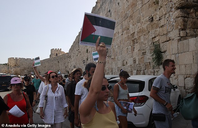 Palestine protesters had attempted to disrupt the Crown Iris, which was forced to divert to Cyprus last week after a similar rally