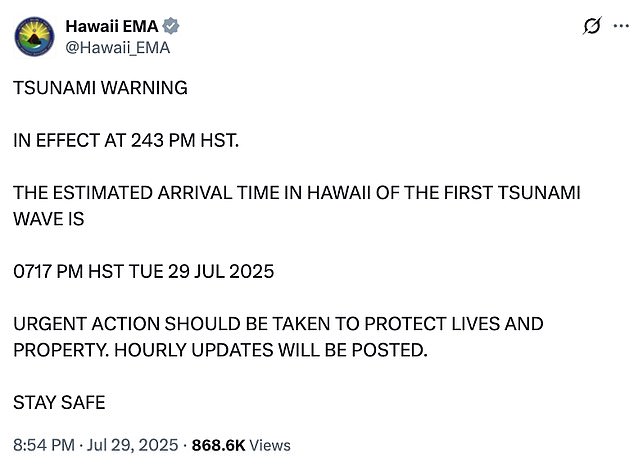Hawaii's Emergency Management Agency estimated large waves to start hitting the coastline by 7:15pm