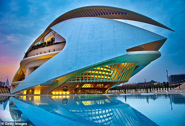 Ancient vs modern at Valencia’s City of Arts and Sciences
