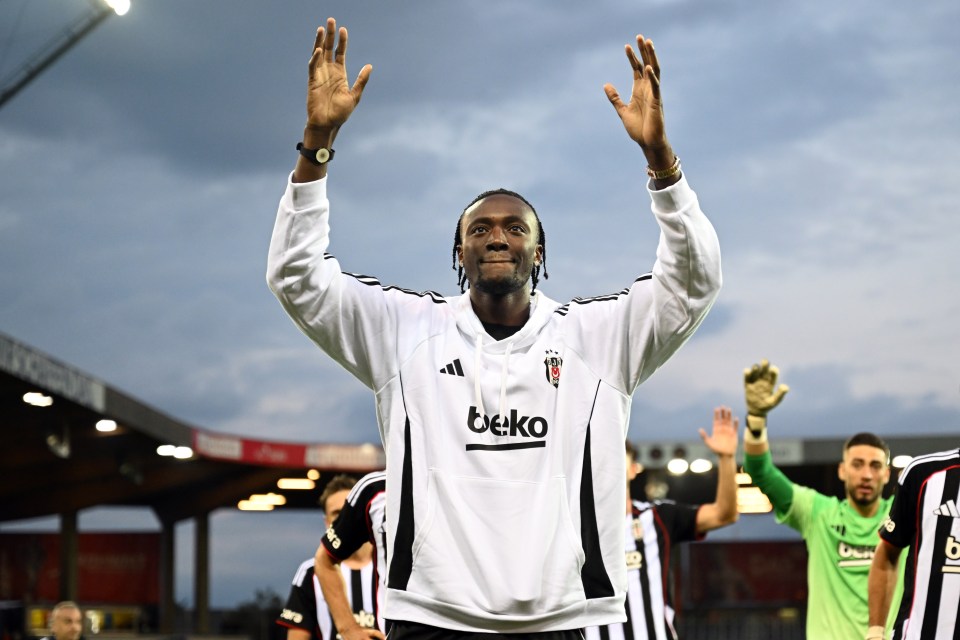 Tammy Abraham of Besiktas greets fans.