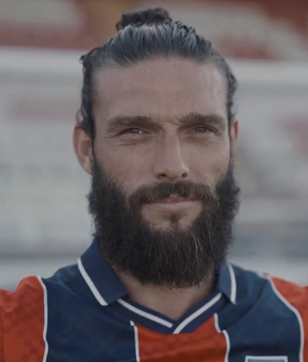 Andy Carroll has completed a surprise move to sixth-tier side Dagenham and Redbridge