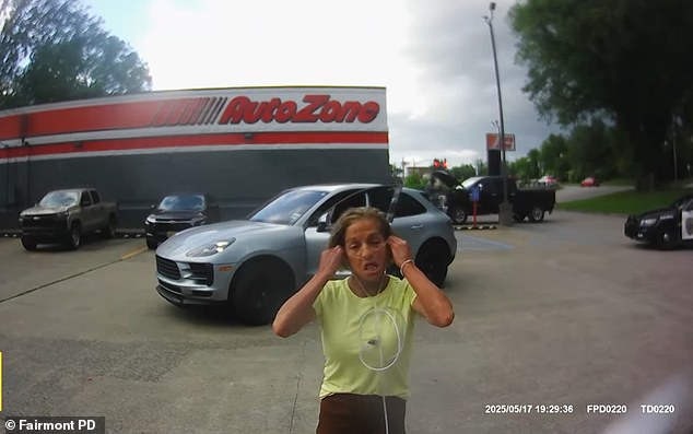 Shocking bodycam footage shows star Olympic gymnast Mary-Lou Retton berating officers as they arrested her for a DUI ¿ yelling 'I'm a gold medalist'