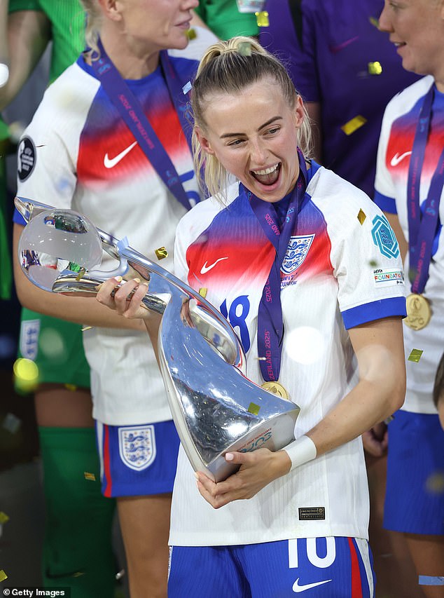 Chloe Kelly can take you away from all the miserable self-absorption we see in the men’s game
