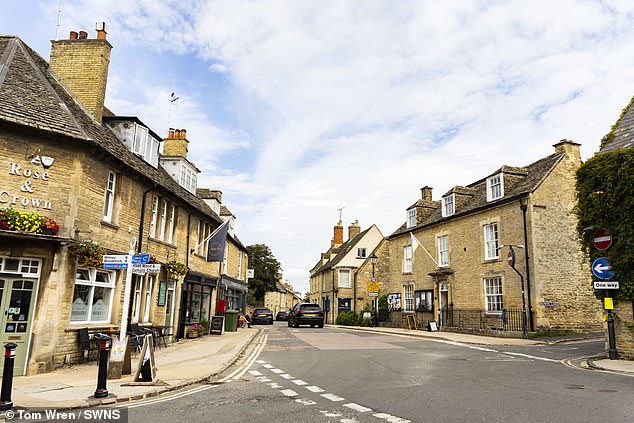 Cotswolds locals have warned JD Vance he will have 'nowhere to park' as the US Vice President prepares for a family getaway in their market town