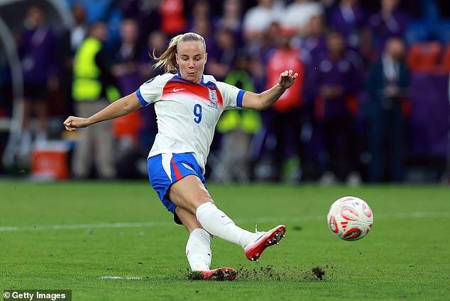 England's Beth Mead missed a penalty after being told to re-take in the Euro 2025 final