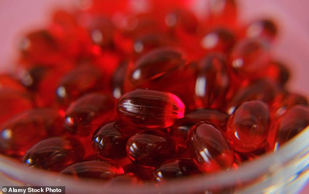 A daily krill pill can maintain dieters¿ muscle and strength despite cuts to their food intake