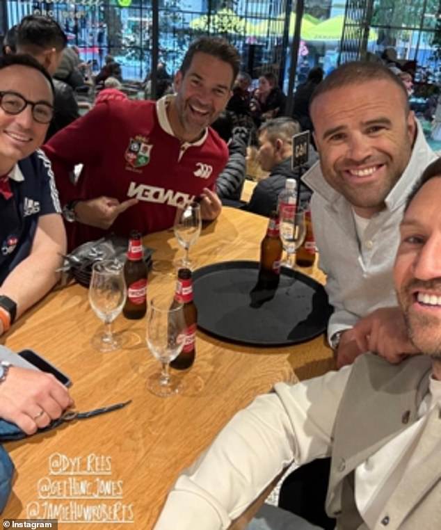 An insider said: 'Gethin is on the prowl Down Under which puts the nail in the coffin for his romance with Helen. He’s there with pals but keen to meet other women'