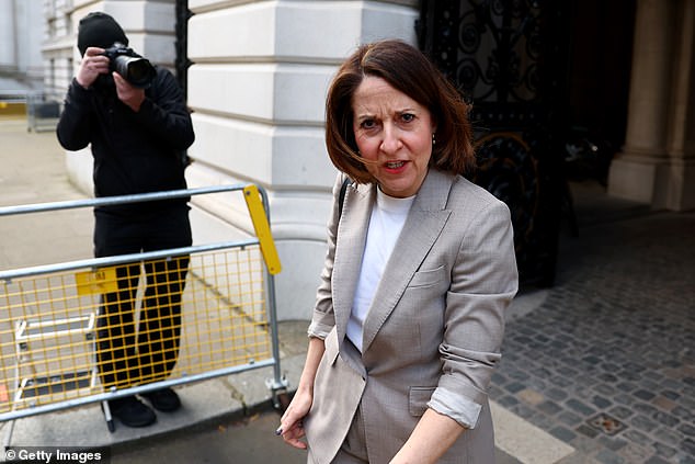 Liz Kendall is right to want to bring welfare costs under control and to address the surge in claims since the pandemic, particularly for mental health, writes Iain Duncan Smith