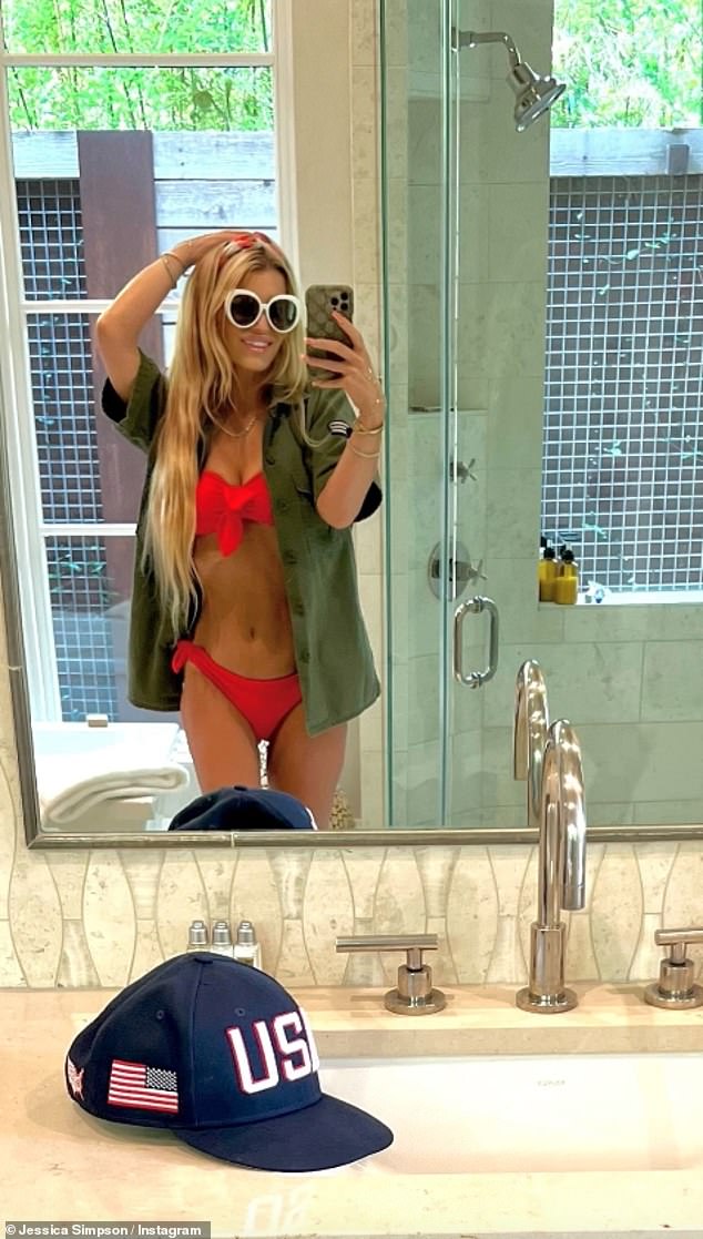 Jessica Simpson celebrated Independence Day in her bikini
