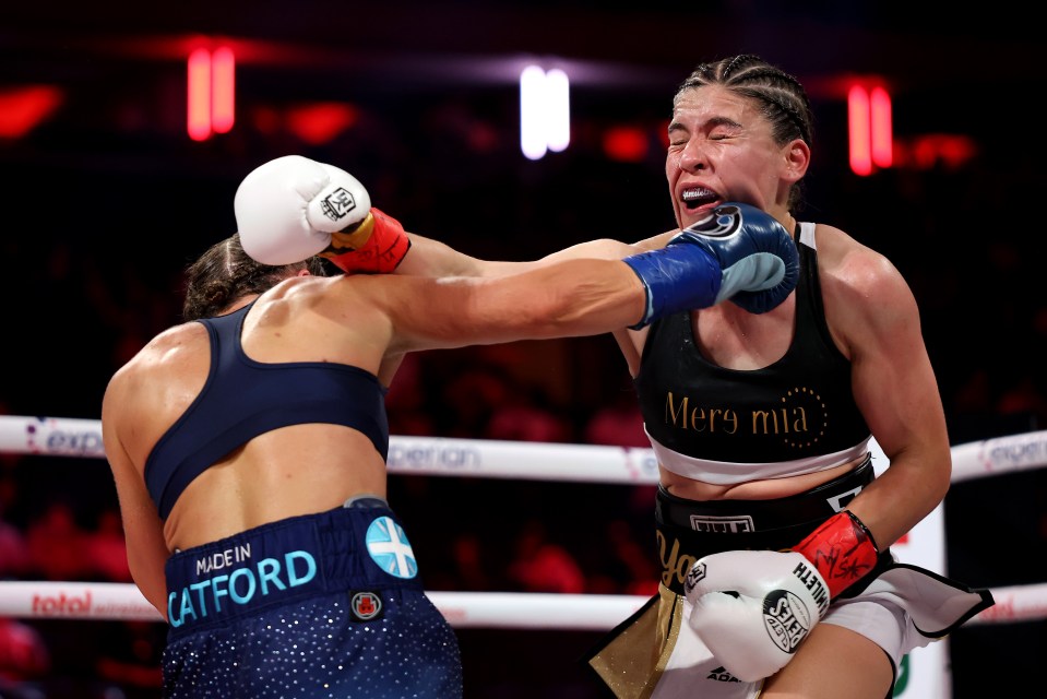 NEW YORK, NEW YORK - JULY 11: (L-R) Ellie Scotney fights Yamileth Mercado in their IBF, WBC, WBO, and Ring super bantamweight title bout during Netflix's Katie Taylor vs Amanda Serrano 3 at Madison Square Garden on July 11, 2025 in New York City. (Photo by Al Bello/Getty Images for Netflix)