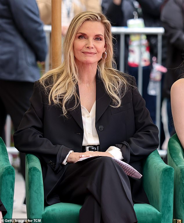 Iconic actress Michelle Pfeiffer has apologized to billionaire Bill Gates after she accused him of planning to contaminate America's food supply