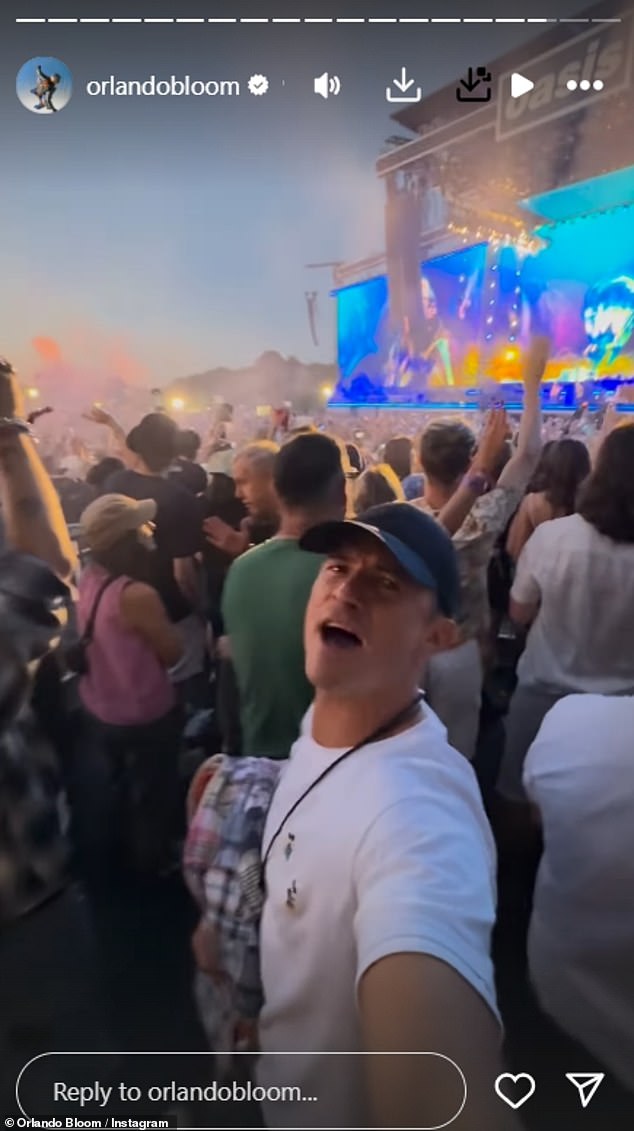 Newly-single Orlando Bloom had the time of his life at the Oasis gig in Manchester on Saturday as he shared a series of videos dancing and singing on Instagram