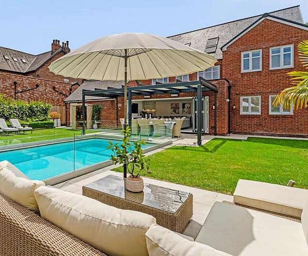 New life going swimmingly: Charlotte's new home with kids has pool