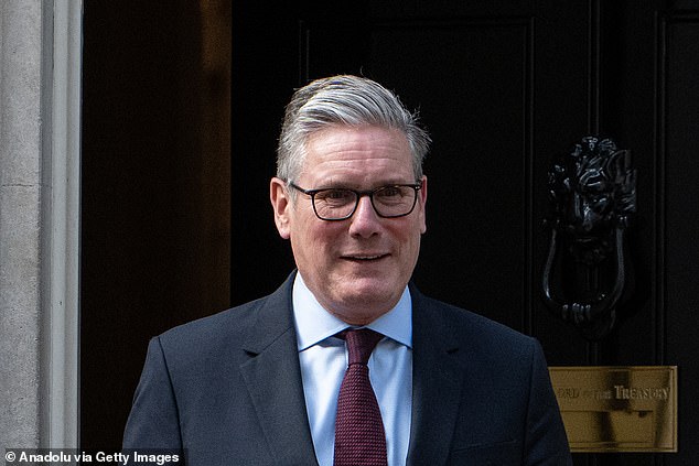 Keir Starmer's pledge to 'smash the gangs' was in tatters on Thursday night after nearly 900 migrants arrived in Dover from northern France on Wednesday