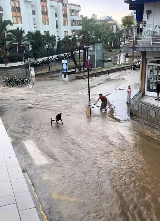 Dramatic new footage shows flooding on residential streets in Sitges, Spain
