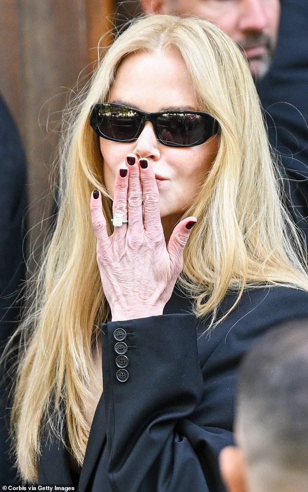 While Nicole did not appear to have a wrinkle on her face, she was unable to disguise her 58 years as she revealed her ageing hand while making a series of animated gestures