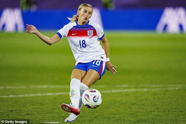 Chloe Kelly scored a vital penalty for England to keep them in the tie against Sweden last week