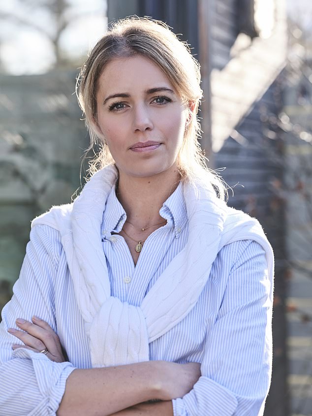 Fibre-rich foods, explains Dr Federica Amati, are packed with essential vitamins and minerals and help keep you full while containing fewer calories than other foods