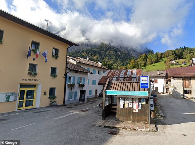 An idyllic Italian village is willing to give people €100,000 to move in and revamp crumbling villas - but no one's taking the offer up