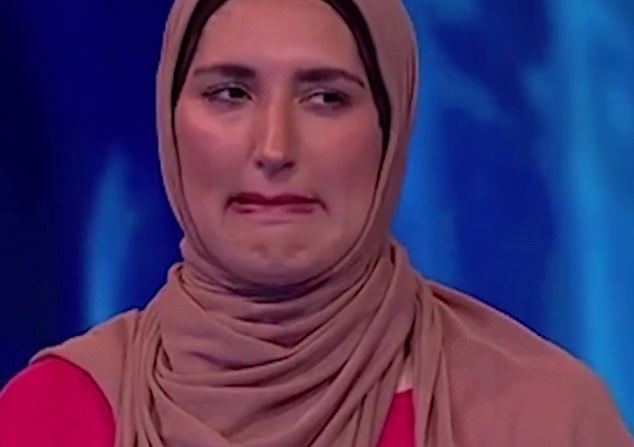 A Tipping Point contestant was ripped to shreds for a mortifying blunder after bragging about her A-level in history - but fans jeered 'you must have skipped a few lessons!'
