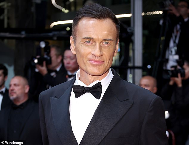 A photo of Julian McMahon has resurfaced in the wake of his death and it points to a tragic coincidence