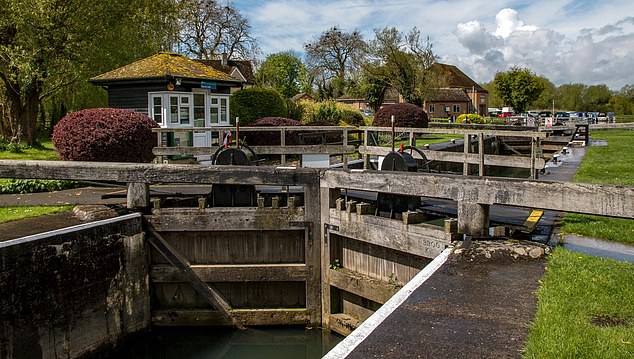 A major search operation was launched for the missing man, known only as William, who disappeared from an Oxfordshire lock last night