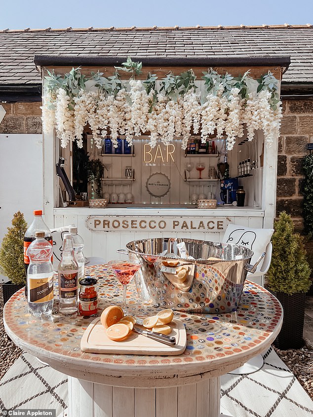 Bottoms up: A couple in Yorkshire created their own Prosecco Palace bar at home