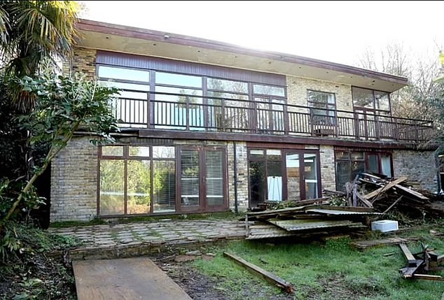 The couple were looking to create a Beverly Hills-style home in Hampstead, north London after moving back to the UK from the US in 2023