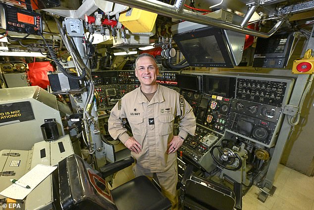 Captain Eric Hunter, Commanding Officer of the USS Ohio