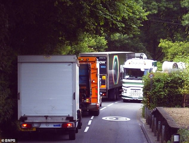 Residents want create an unofficial one-way system for HGVs with northbound lorries using the A road to avoid the road becoming jammed