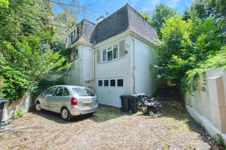 Four-bedroom house for sale in Bournemouth.