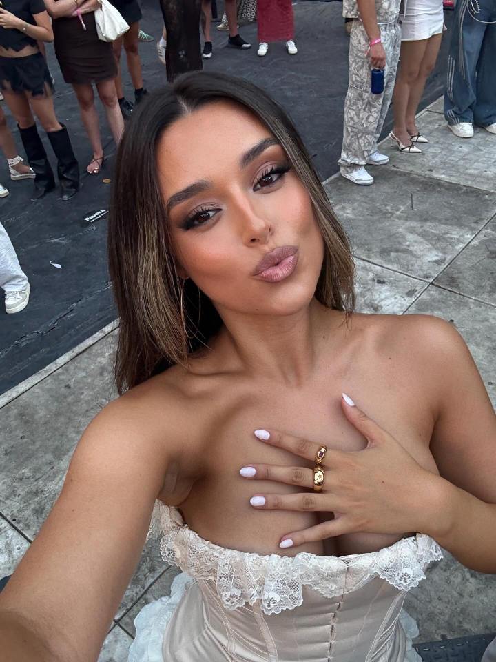 Selfie of Marta Diaz wearing a corset.