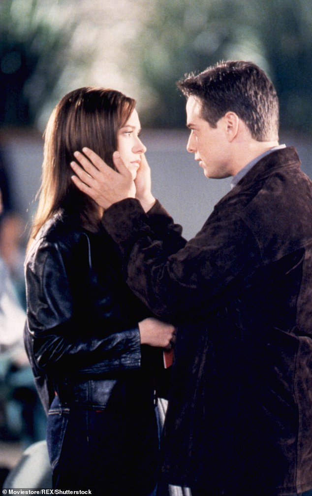 Wolf played Bailey while Hewitt played his girlfriend Sarah Reeves, beginning in 1995