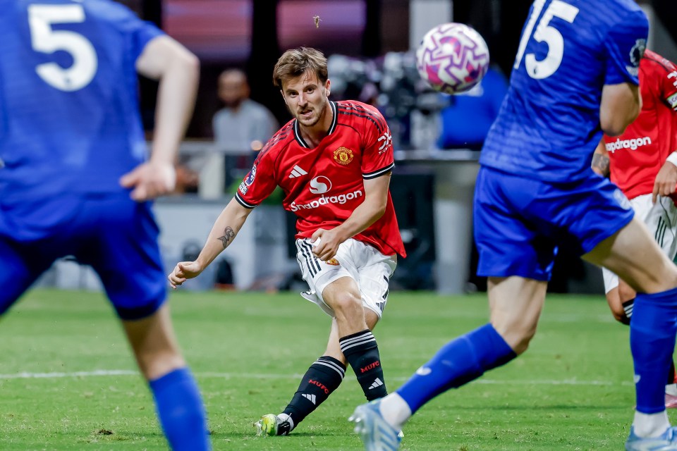 Mason Mount scoring a goal for Manchester United.