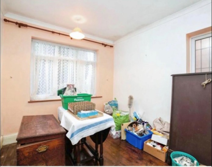 Photo of a cluttered room in a house for sale in Sheepbridge Lane, Mansfield for £200,000.