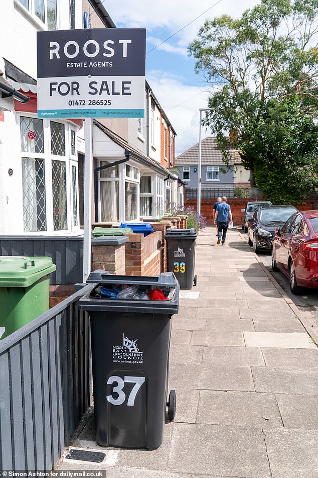 Irate residents say the bin wagon can make it to the edge of the cul-de-sac. But residents say they cannot get past vehicles parked on the corners of Laurier Street, which leads into Douglas Road
